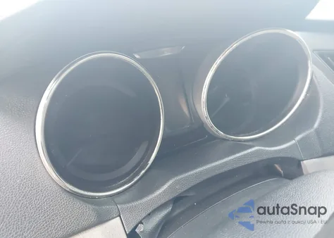 2011 Hyundai Sonata Hybrid from USA, damaged, VIN KMHEC4A43BA005787